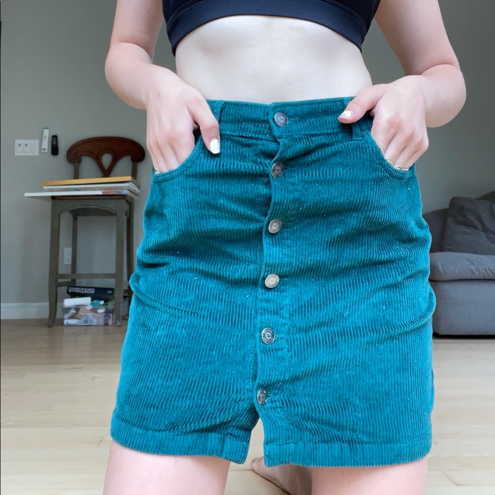 Hollister button up green jean skirt! 🌲